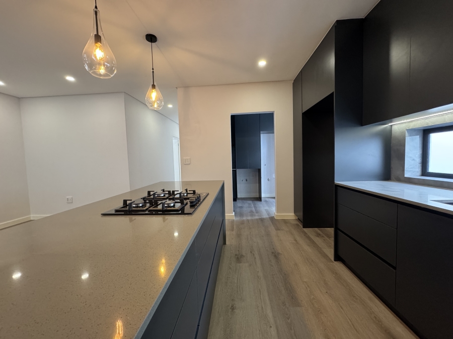 4 Bedroom Property for Sale in Sandown Western Cape
